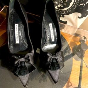 AUTHENTIC Manolo Blahnik Pumps!